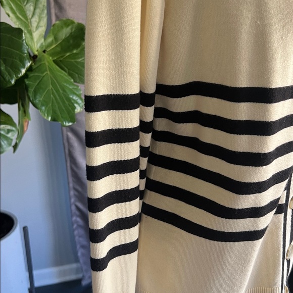 Evereve Cream and Black Knit Cardigan - Picture 3 of 7